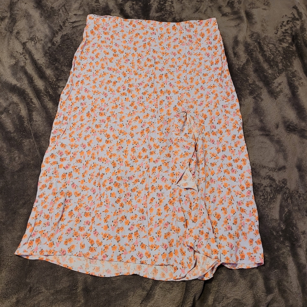 New Look Women's Floral Skirt Ruffle Side Slit Back Zip